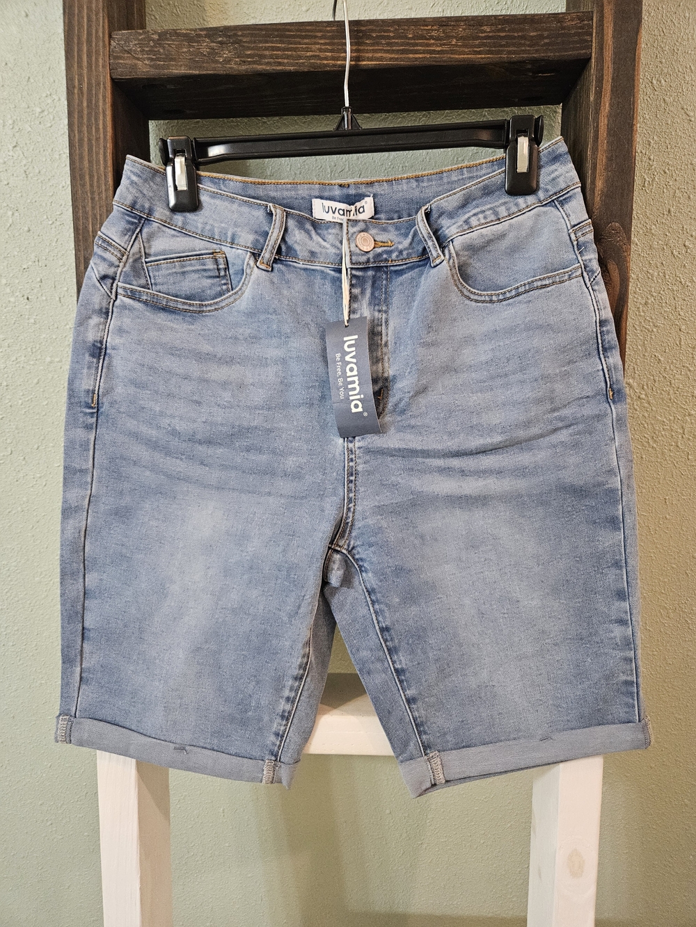 NWT luvania Light Blue High-Waist Denim Bermuda Shorts Size M